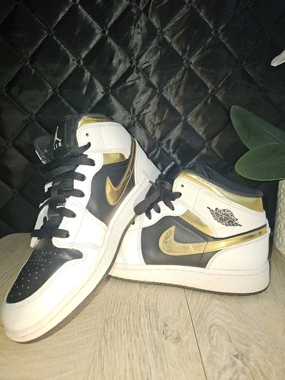 Nike Air Jordan 1 Mid White Black Gold Sneakers